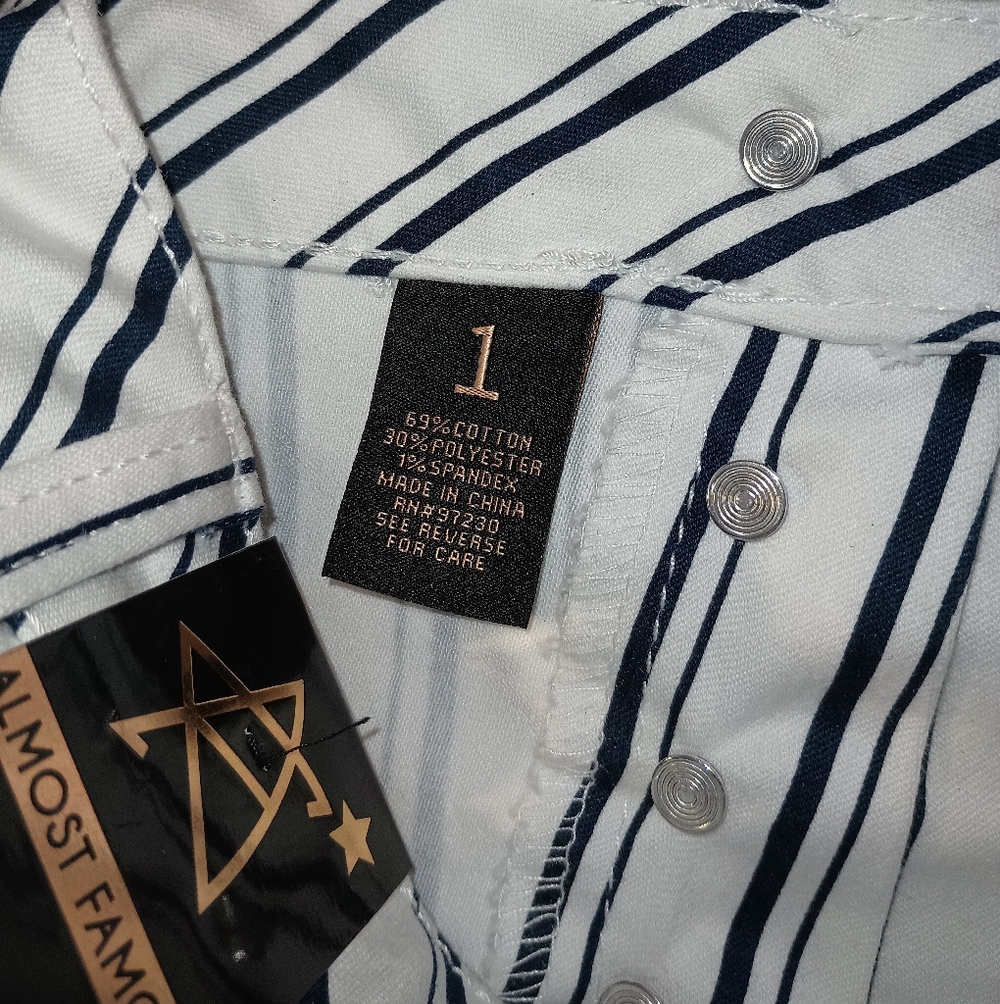Almost Famous High Waist Striped Shorts 1 Juniors - Picture 7 of 8